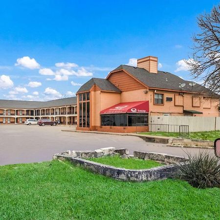 Econo Lodge Near The Domain - The Arboretum Остин Екстериор снимка