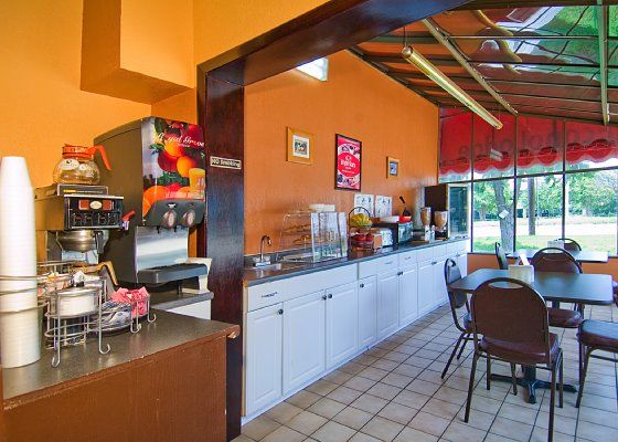 Econo Lodge Near The Domain - The Arboretum Остин Екстериор снимка