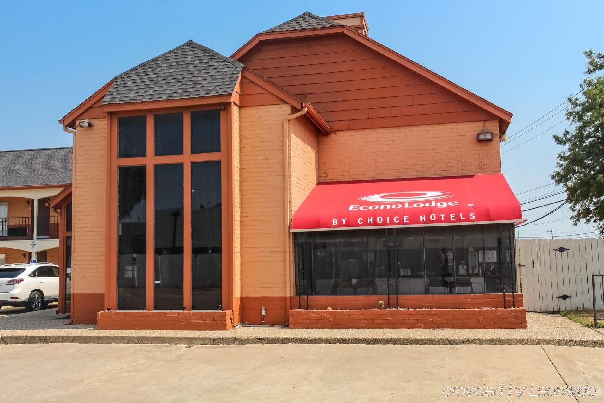 Econo Lodge Near The Domain - The Arboretum Остин Екстериор снимка